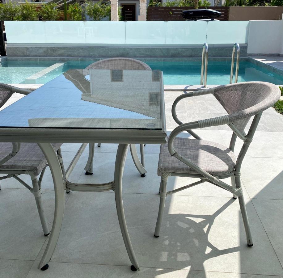 Interni Luxury Living Apartment Nikiti  Bagian luar foto