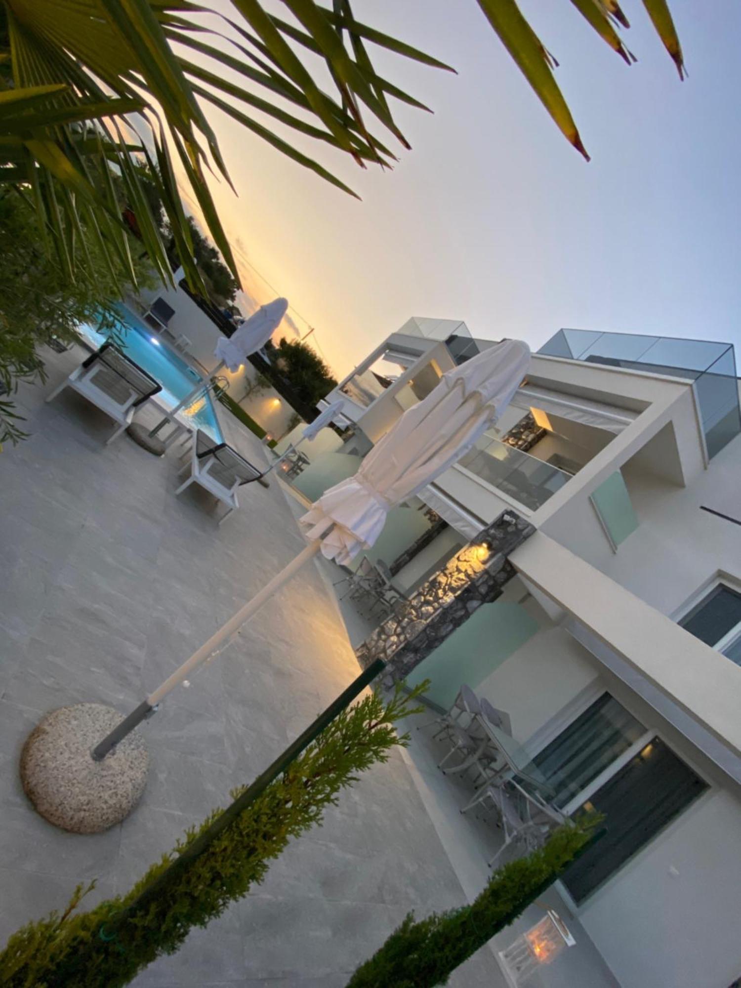 Interni Luxury Living Apartment Nikiti  Bagian luar foto